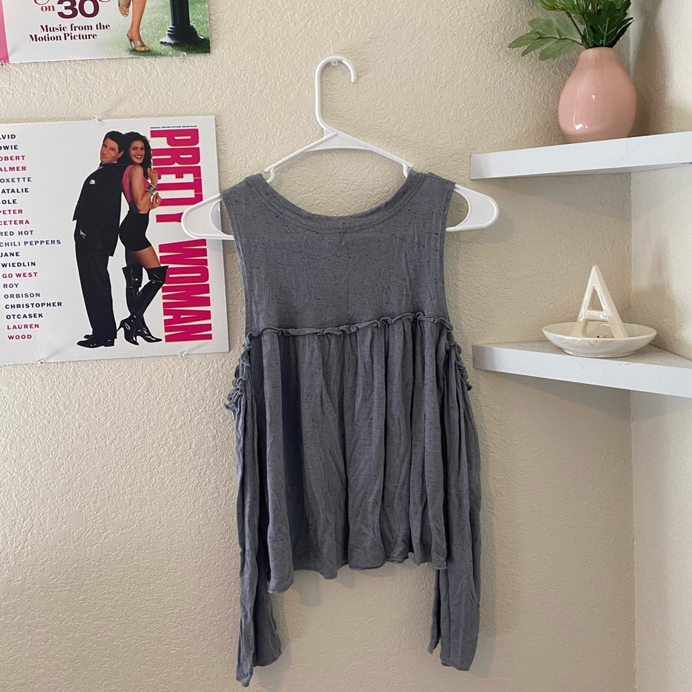 Gray, open shoulder, long sleeve shirt - Picture 4 of 5